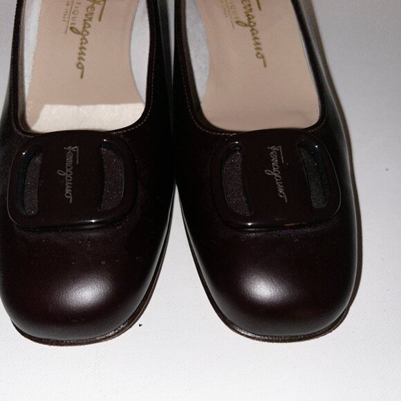 Salvatore Ferragamo Brown Leather, Block Heel (1.5"),  Shoe, Size 8B, Like New! - Picture 7 of 8